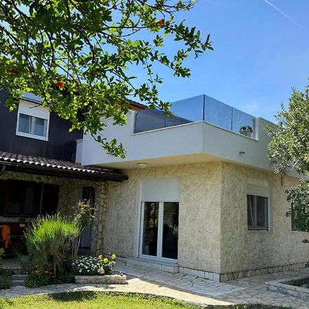 Holiday House K&K 普利拉卡 外观 照片