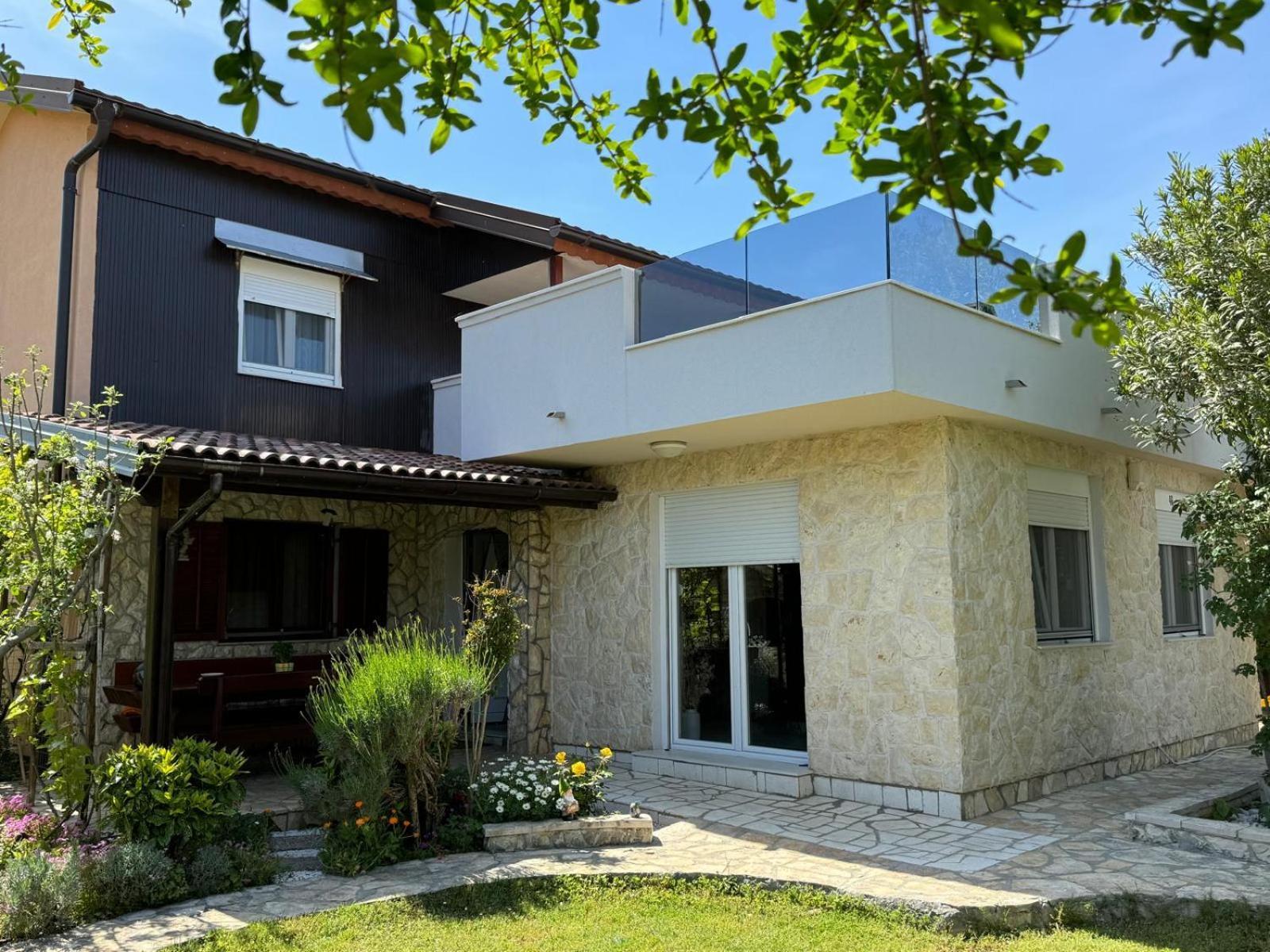 Holiday House K&K 普利拉卡 外观 照片